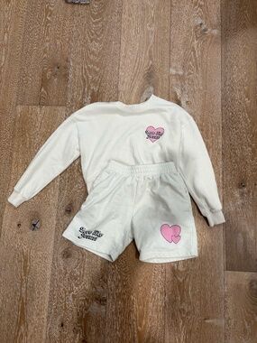 Elevated Faith “Love Like Jesus” Matching Set (Crewneck + Shorts) Size